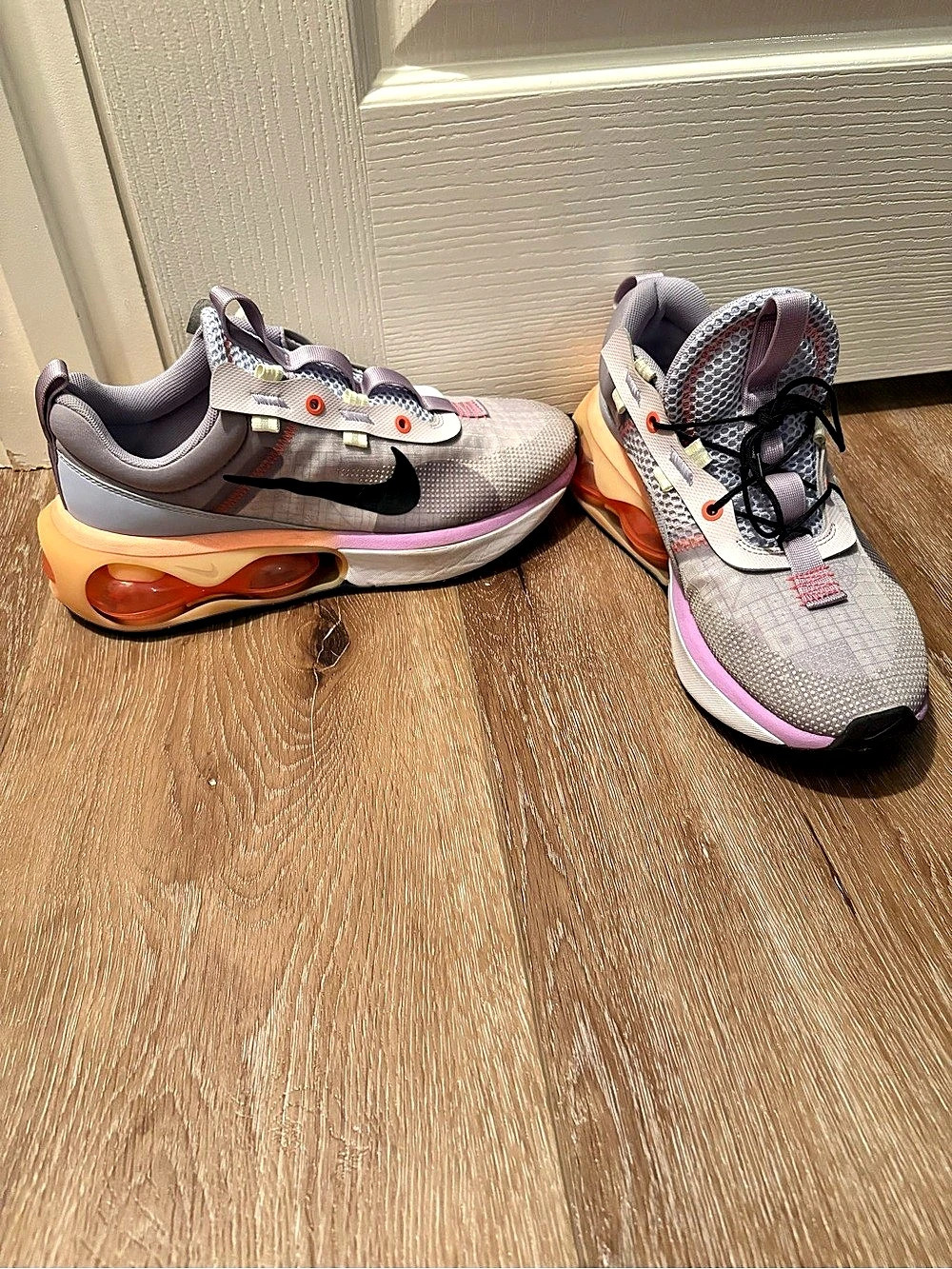 Nike Air Max Dn Athletic Shoes Gray & Pink US 11